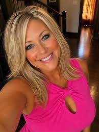 Angela R.
